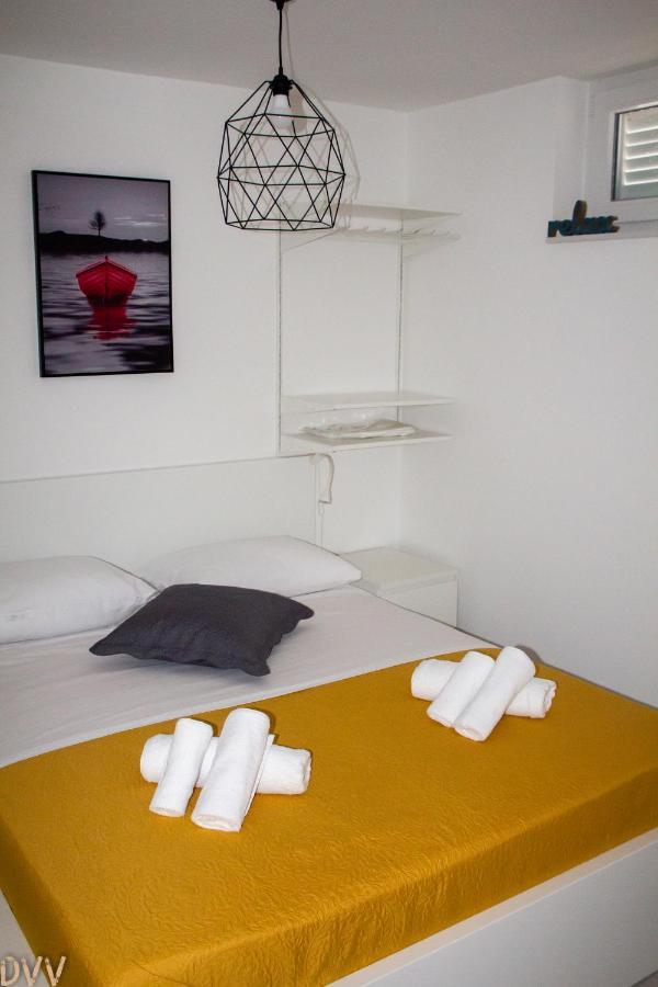Apartmani My Way, Tribunj Free Parking Free Bicycles Exteriör bild